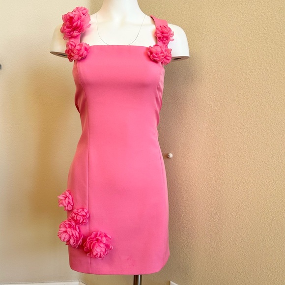 Elliatt Pink Floral Mini Dress - Picture 2 of 11